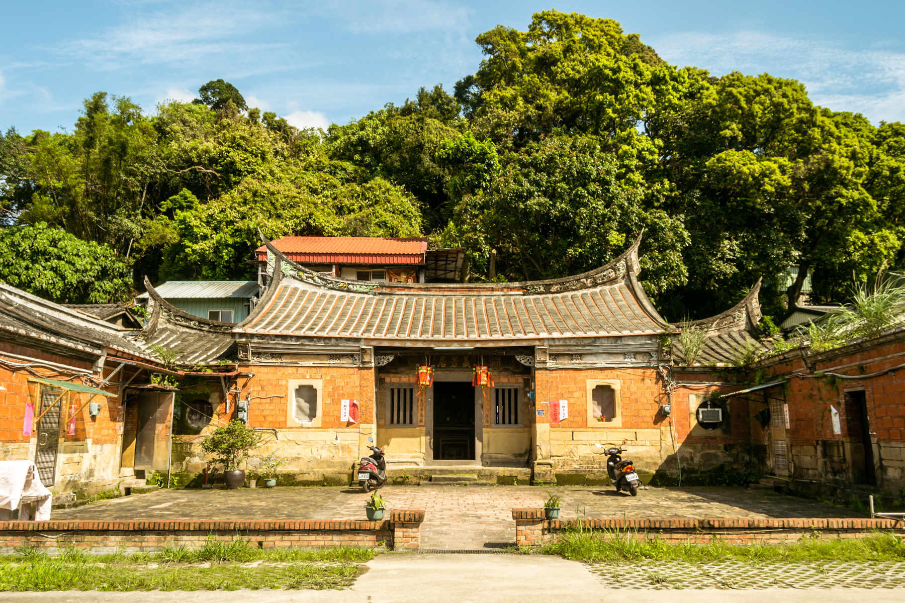 Yifang Old House  Synapticism